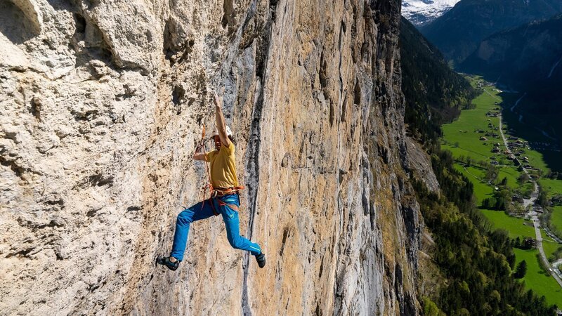 Keep on Climbing Folge 2 Silvan Schüpbach klettert die Route «Yello Ocean» 8a+ bei Lauterbrunnen. Copyright: SRF/​Matthias Lüscher – Bild: SRF/​Matthias Lüscher