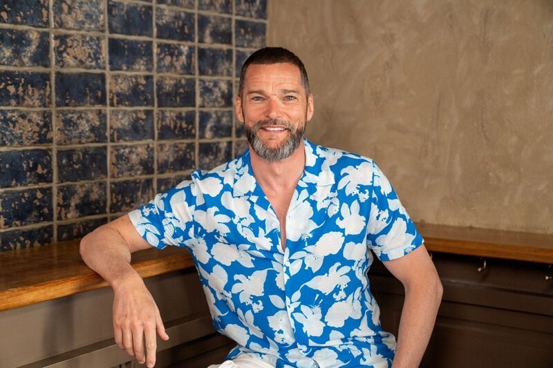 Fred Sirieix Die Verwendung des sendungsbezogenen Materials ist nur mit dem Hinweis und Verlinkung auf RTL+ gestattet.; Fred Sirieix Die Verwendung des sendungsbezogenen Materials ist nur mit dem Hinweis und Verlinkung auf RTL+ gestattet. – Bild: RTL /​ Studio Ramsay and All3Media int
