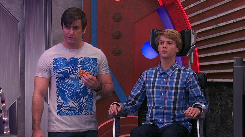 Captain Man, Ray Manchester (Cooper Barnes, l.), Henry Hart, Kid Danger (Jace Norman, r.) – Bild: ANNÉE Viacom International Inc.