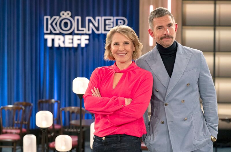 Susan Link und Micky Beisenherz moderieren die Sendung. – Bild: WDR/​Melanie Grande