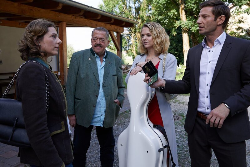 Die Rosenheim-Cops Staffel 18 Episodenguide – fernsehserien.de