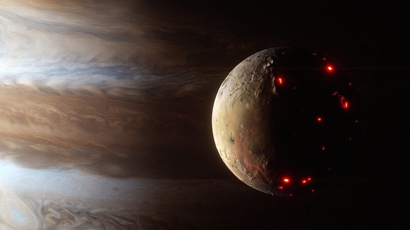 Im ganzen Sonnensystem erschaffen Vulkane Planeten und Monde. Einige sind seit Jahrmillionen erkaltet, andere noch immer sehr aktiv. – Bild: ZDF und BBC
