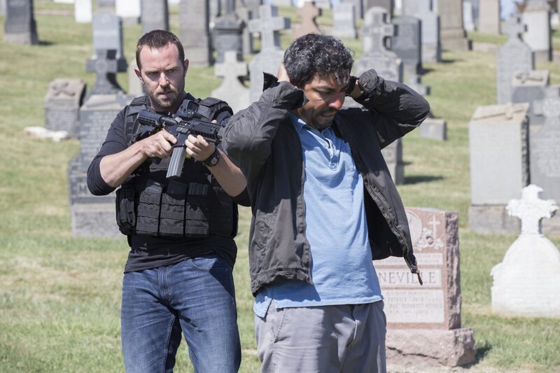 Kurt Weller (Sullivan Stapleton), Dodi Khalil (Ayman Samman) – Bild: PLURIMEDIA (Warner Bros)