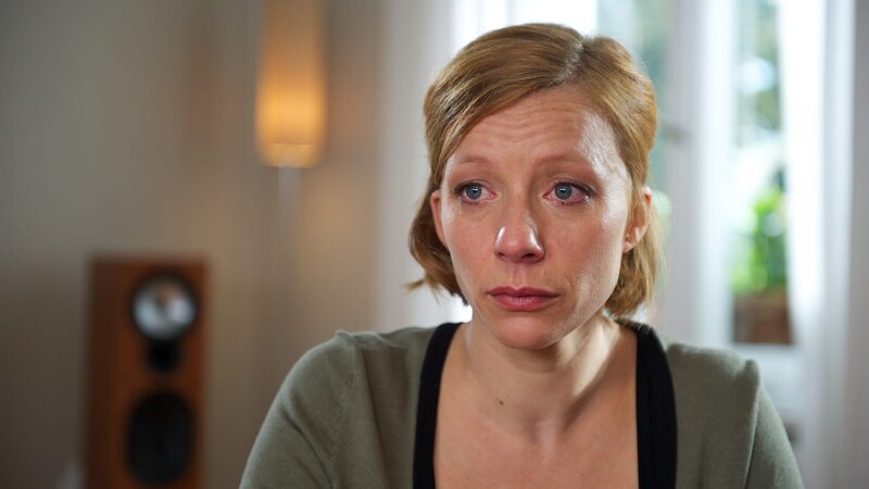 Lisa Becker (Inka Löwendorf). – Bild: ZDF und Marc Meyerbröker