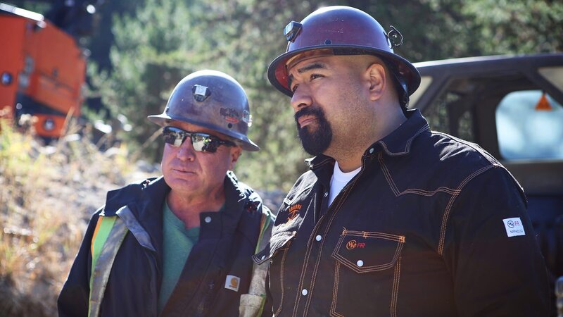 L-R: Freddy Dodge and Juan Ibarra – Bild: Warner Bros. Discovery