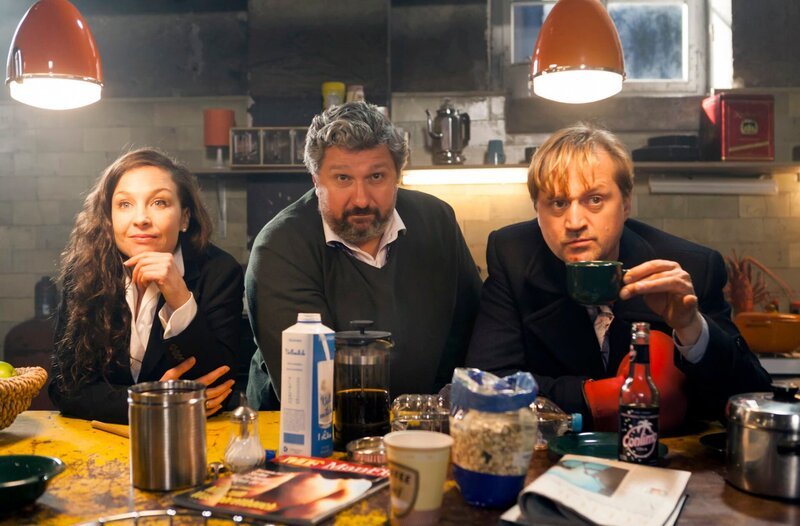 Vertrackter Fall: Katja Reimann (Valerie Koch, l.), Cem (Aykut Kayacik, M.) und Huck (Patrick von Blume, r.). – Bild: SWR