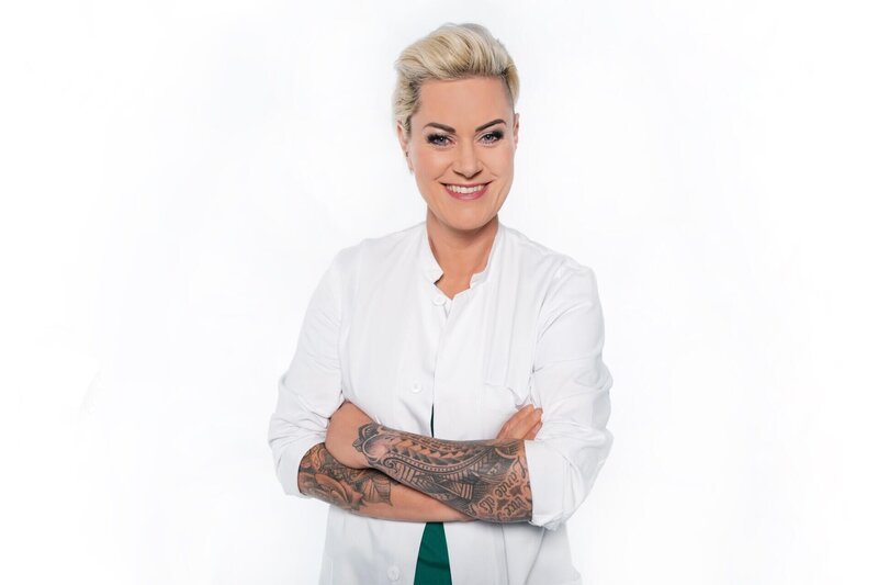Dr. Carola Holzner alias Doc Caro – Bild: RTL /​ Stefan Gregorowius