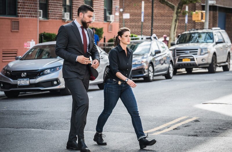Special Agent Omar Adom ‚OA‘ Zidan (Zeeko Zaki, l.); Special Agent Maggie Bell (Missy Peregrym, r.) – Bild: CBS Broadcasting, Inc.