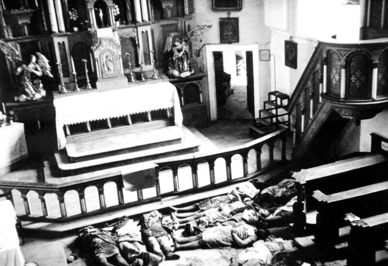 Bombenopfer in einer Kirche. – Bild: ORF/​Robert Breber/​P. Franz Seiberl