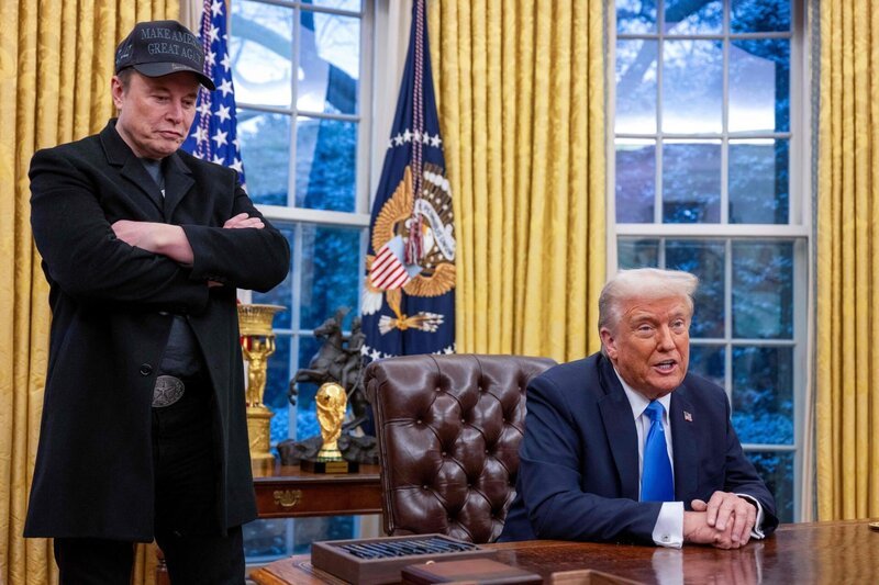 Existieren geheime Kontakte zwischen der US-Regierung, ihren Beratern und Mitgliedern der russischen Regierung und deren Geheimdiensten? ZDF-Korrespondent Johannes Hano ist dunklen Verbindungen auf der Spur. – Bild: JIM WATSON / ZDF Existieren geheime Kontakte zwischen der US-Regierung, ihren Beratern und Mitgliedern der russischen Regierung und deren Geheimdiensten? ZDF-Korrespondent Johannes Hano ist dunklen Verbindungen auf der Spur. – Bild: JIM WATSON / ZDF