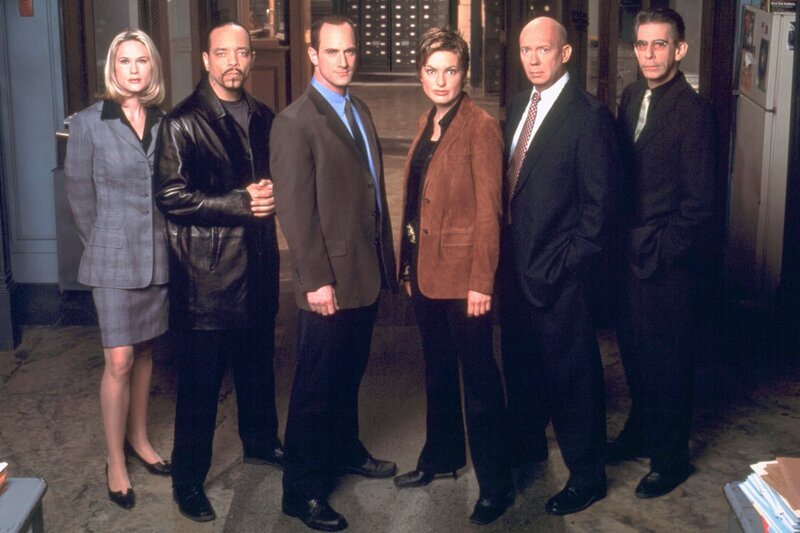 Law & Order Special Victims Unit Season03, Law & Order New York Staffel03, regie USA 2001⁠–⁠02, Darsteller Christopher Meloni, Dann Florek, Ice-T, Mariska Hargitay, Richard Belzer, Stephanie March – Bild: 2001 Universal Network Television (C)13TH STREET Photocredit Mandatory, Editorial Use Only, NO archive, NO Resale