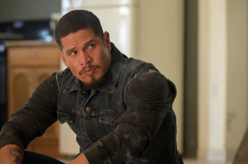 JD Pardo as EZ Reyes – Bild: Die Verwendung ist nur bei redak /​ Fox /​ © 2019 Twentieth Century Fox Film Corporation and FX Productions, LLC. All rights reserved.