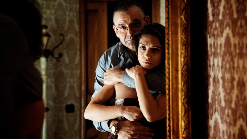 Pietro Savastano (Fortunato Cerlino, l.) – Bild: AXN Black