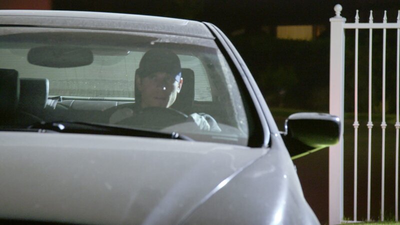 Marcus driving alone at night. – Bild: Discovery Communications