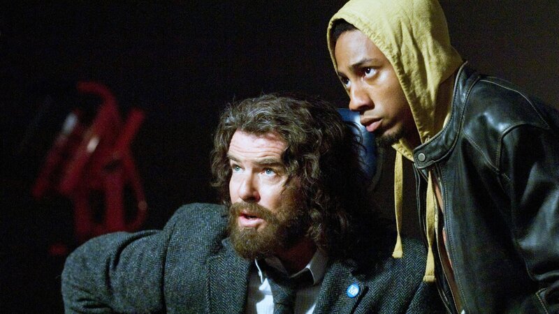 Mr. Brunner (Pierce Brosnan, li.) und Grover (Brandon T. Jackson) Photo credit: Doane Gregory; Mr. Brunner (Pierce Brosnan, li.) und Grover (Brandon T. Jackson) Photo credit: Doane Gregory; Mr. Brunner (Pierce Brosnan, li.) und Grover (Brandon T. Jackson) Photo credit: Doane Gregory – Bild: Doane Gregory Mr. Brunner (Pierce Brosnan, li.) und Grover (Brandon T. Jackson) Photo credit: Doane Gregory; Mr. Brunner (Pierce Brosnan, li.) und Grover (Brandon T. Jackson) Photo credit: Doane Gregory; Mr. Brunner (Pierce Brosnan, li.) und Grover (Brandon T. Jackson) Photo credit: Doane Gregory – Bild: Doane Gregory
