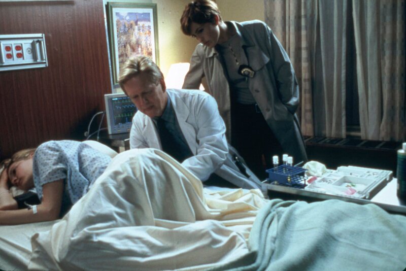 Mariska Hargitay as Olivia Benson – Bild: 2002 Universal Network Television (C)13TH STREET Photocredit Mandatory, Editorial Use Only, NO archive, NO Resale