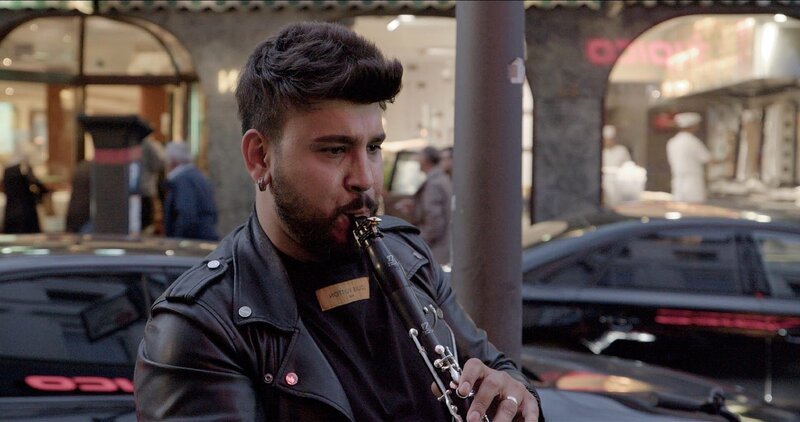 Spielt die Klarinette wie die türkischen Roma, kommt aber aus dem Kosovo: Bellan Mustafa. – Bild: ZDF und Jörg Gruber Spielt die Klarinette wie die türkischen Roma, kommt aber aus dem Kosovo: Bellan Mustafa. – Bild: ZDF und Jörg Gruber
