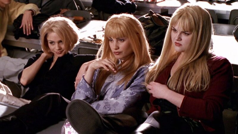V.l.: Lily Esposito (Tamara Mello), Sam McPherson (Carly Pope), Carmen Ferrara (Sara Rue) – Bild: RTL