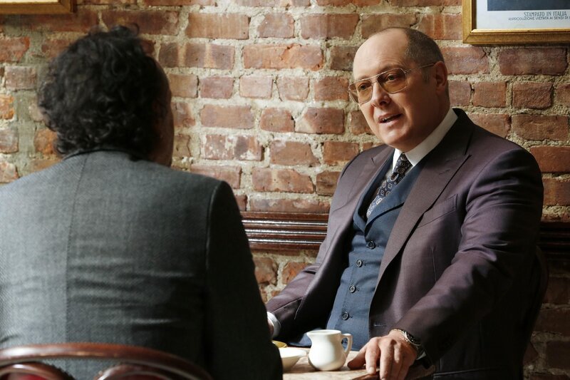 Zarak Mosadek (Bernard White, l.), Raymond Reddington (James Spader) – Bild: RTL /​ © 2018 NBC Universal Media, LLC