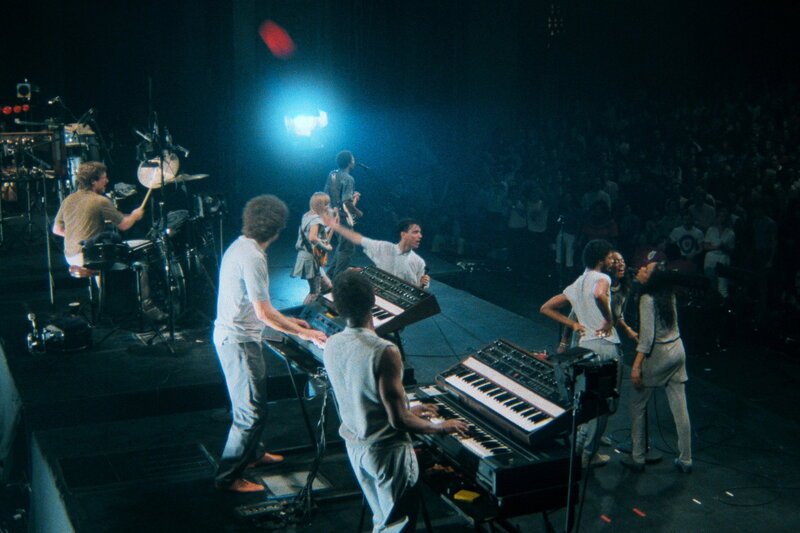 Stop Making Sense Ganze Band Talking Heads SRF/Jordan Cronenweth.Courtesy – Bild: SRF/Jordan Cronenweth.Courtesy Stop Making Sense Ganze Band Talking Heads SRF/Jordan Cronenweth.Courtesy – Bild: SRF/Jordan Cronenweth.Courtesy
