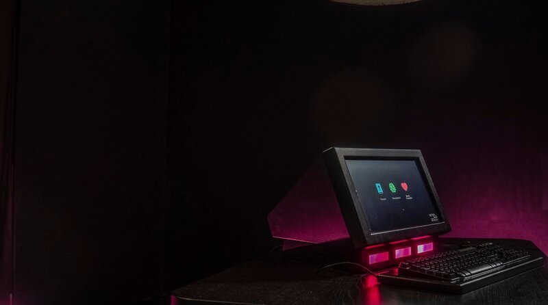 Das KI-Terminal (gebaut von Tassilo Kraus) – Bild: MDR/​DRIVE beta/​Benjamin Kahlmeyer