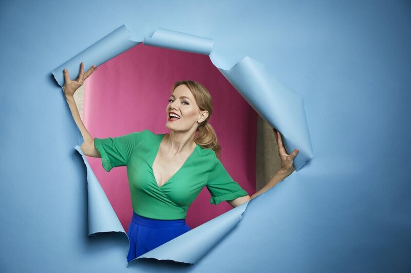 Martina Hill – Bild: SAT.1 /​ Boris Breuer