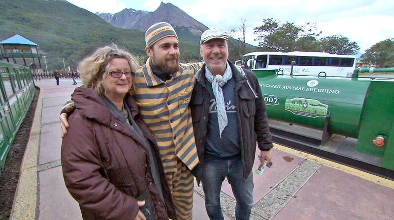 Heike und Ullrich Voß fahren mit dem „Zug am Ende der Welt“. – Bild: SWR/​Fandango