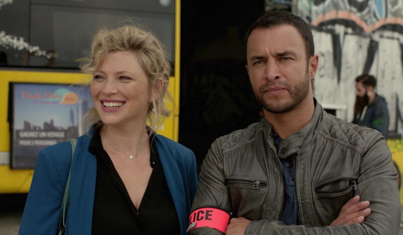 Candiec Renoir (Cécile Bois, l.), Antoine Dumas (Raphaël Lenglet, r.) – Bild: AXN White