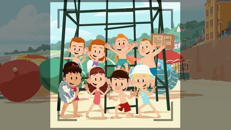Hurra! Ein Urlaubsfoto von Nick und all seinen Freunden. – Bild: SWR/​MEDIA VALLEY/​BELVISION/​Le Petit Nicolas