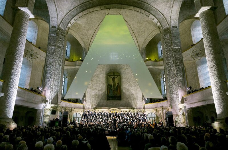 Sven Helbig: Requiem A Uraufführung aus der Dresdner Kreuzkirche – Bild: Oliver Killig