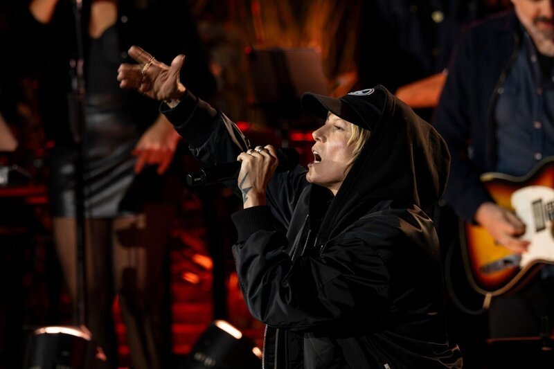 Mieze Katz (MiA). – Bild: RTL /​ Markus Hertrich /​ Die Fantastischen Vier