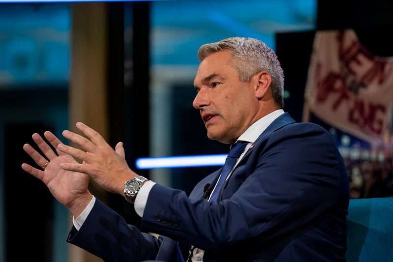 Karl Nehammer – Bild: ServusTV /​ Manuel Seeger