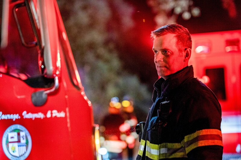 Bobby Nash (Peter Krause) – Bild: ORF/​PRO7