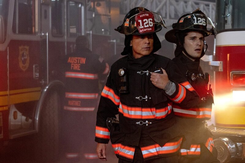 Rob Lowe als Owen Strand, l. – Bild: 2020 Twentieth Century Fox Film Corporation.