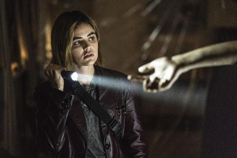 DC Lake Edmunds (Lucy Hale) – Bild: RTL /​ Sid Gentle Films