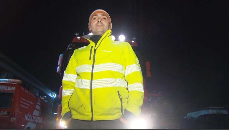 Street worker. – Bild: Discovery Communications