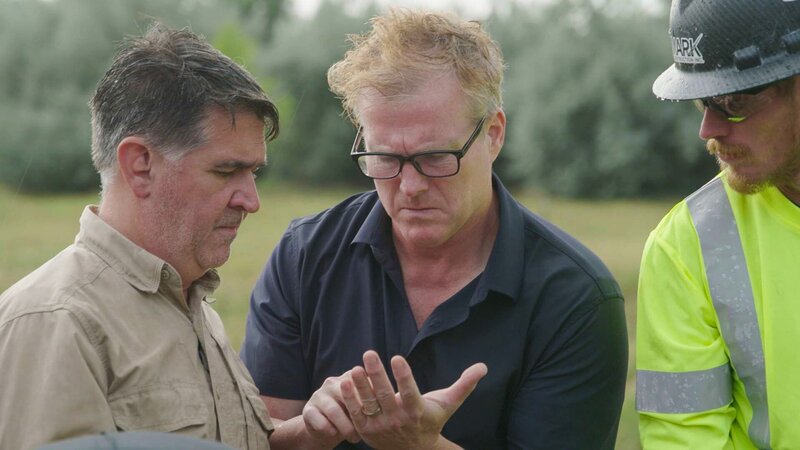 Erik Bard (l.), Travis Taylor (m.) – Bild: stan /​ © THE HISTORY CHANNEL /​ Prometheus Entertainment