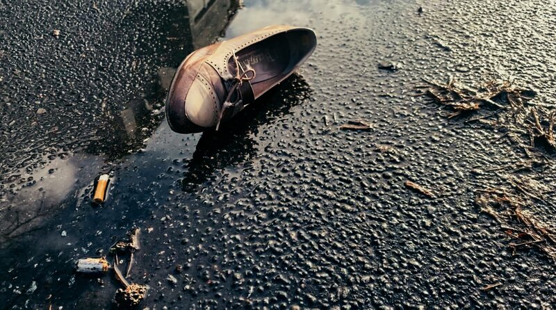 Jeder schreibt für sich allein – Bild: rbb/​Lupa Film/​Felix von Boehm