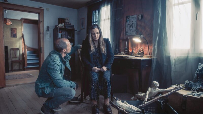Matthias Koeberlin (Micha Oberländer), Elisabeth Lanz (Henriette Steingass). – Bild: ZDF