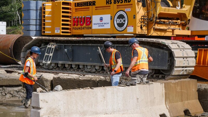 Alex Lagina (m.) – Bild: THE HISTORY CHANNEL /​ Prometheus Entertainment