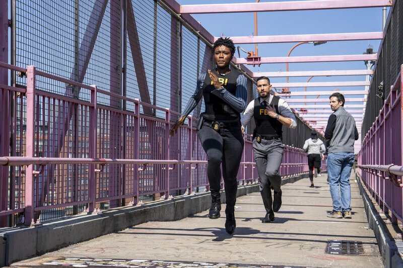 FBI SA Tiffany Wallace (Katherine Renee Kane, l.); FBI SA Omar Adom ‚OA‘ Zidan (Zeeko Zaki, r.) – Bild: CBS Broadcasting, Inc.