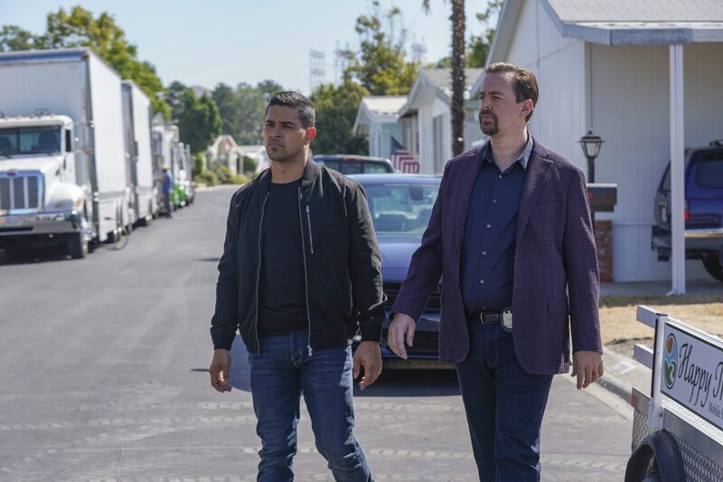 Nick Torres (Wilmer Valderrama, l.); Timothy McGee (Sean Murray, r.) – Bild: 2019 CBS Broadcasting, Inc. All Rights Reserved. /​ Sonja Flemming Lizenzbild frei