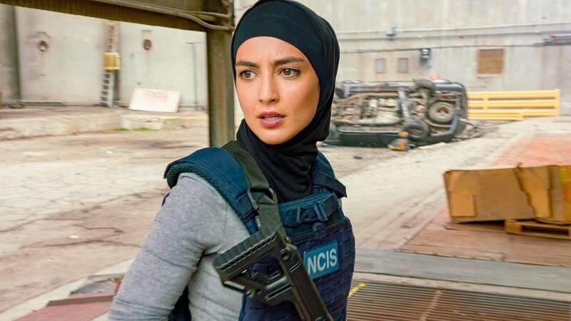 Special Agent Fatima Namazi (Medalion Rahimi) – Bild: ORF/​Sevenone International/​CBS
