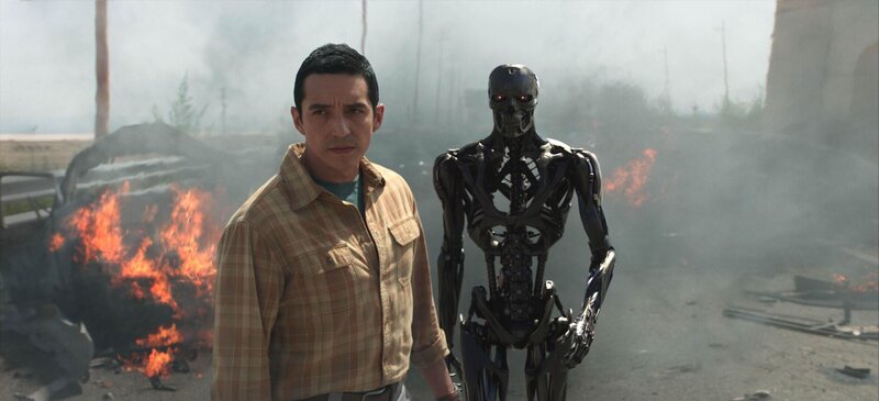 Gabriel /​ REV-9 (Gabriel Luna, vorne) – Bild: Skydance Productions, LLC, Paramount Pictures Corporation and Twentieth Century Fox Film Corporation