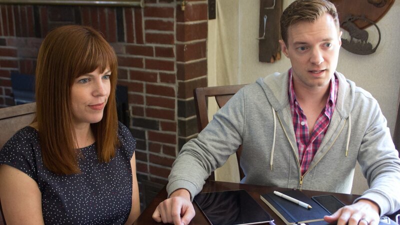 Adam Berry and Amy Bruni discus evidence during the final reveal. – Bild: Discovery Communications