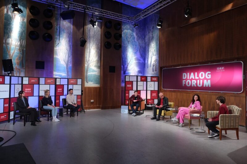 Martina Zandonella, Tina Ritschl, Philipp Bergsmann, Marcel „Da Wintschii“ Wintscher, Klaus Unterberger, Manon Soukup, Fynn Prünster. – Bild: ORF/​Hans Leitner