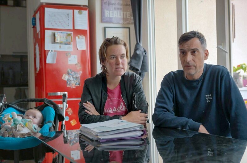Das Geschwisterkind wurde tot geboren: Angélique und Cyril da Silva mussten eine sehr schwere Entscheidung treffen, als sie erfuhren, dass ihr ungeborenes Kind am Cornelia-de-Lange-Syndrom erkrankt war. – Bild: Day for Night/​Enfant Sauvage Productions
