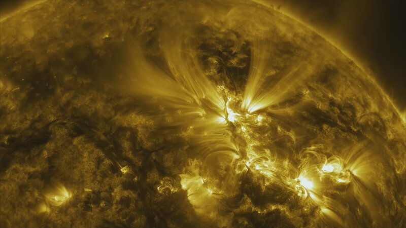 Die Sonne scheint nicht immer gleich: Sonnenstürme und Schwankungen ihrer Aktivität haben Folgen auf der Erde. – Bild: ZDF