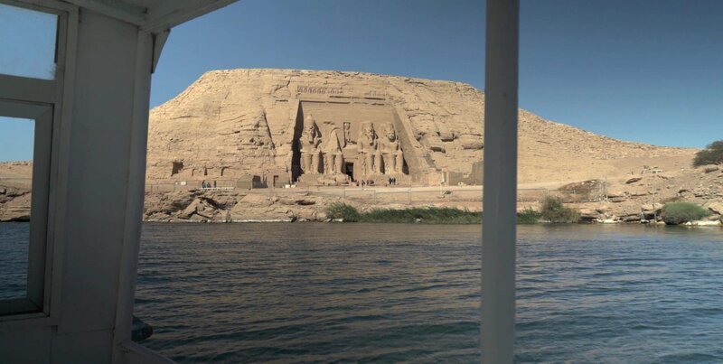 Beim Bau des Assuan-Staudamms wurde der Tempel von Abu Simbel aufwändig versetzt. – Bild: ZDF und Bo Travail ! – Voyage