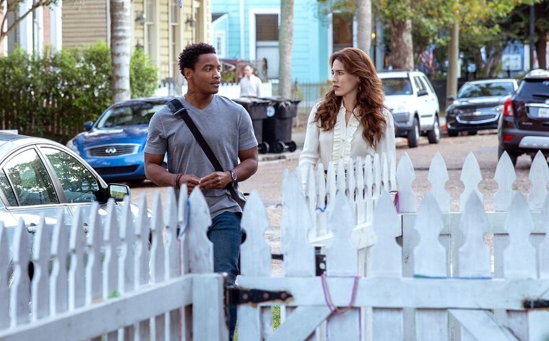 Luke Taylor (Cranston Johnson, l.); Ginger Sweet (Melia Kreiling, r.) – Bild: 2020 Twentieth Century Fox Film Corporation. All rights reserved /​ Sam Lothridge Lizenzbild frei